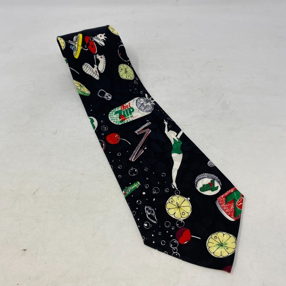 Nicole Miller 7 Up Seven Up Soda Diet Cherry Vintage Novelty Necktie Advertising